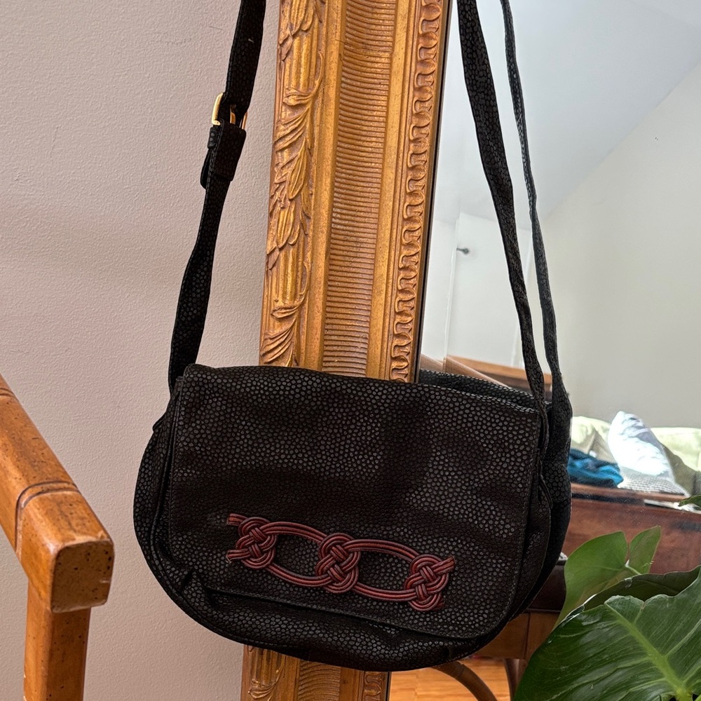 Desimo Black Crossbody Bag